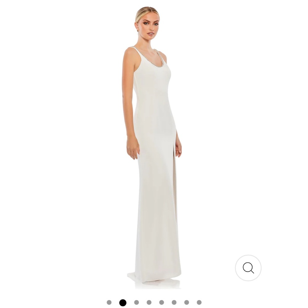 NWT Scoop Neck White Column Wedding Gown by Mac Duggal